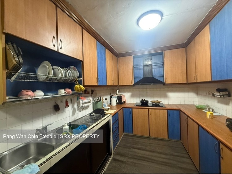 Blk 410 Jurong West Street 42 (Jurong West), HDB Executive #551456791